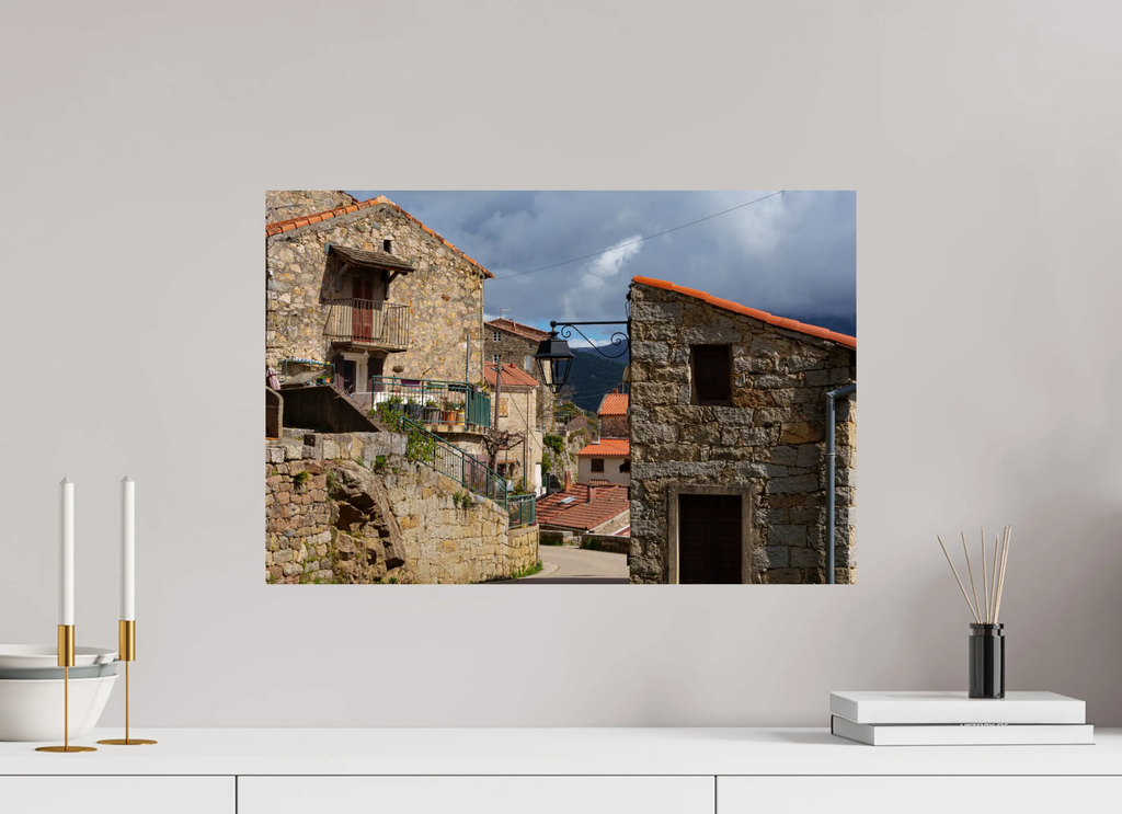 Tolla, village corse authentique – Photo d’art de rue en tirage papier ou plexiglas Ref.39 corsevision
