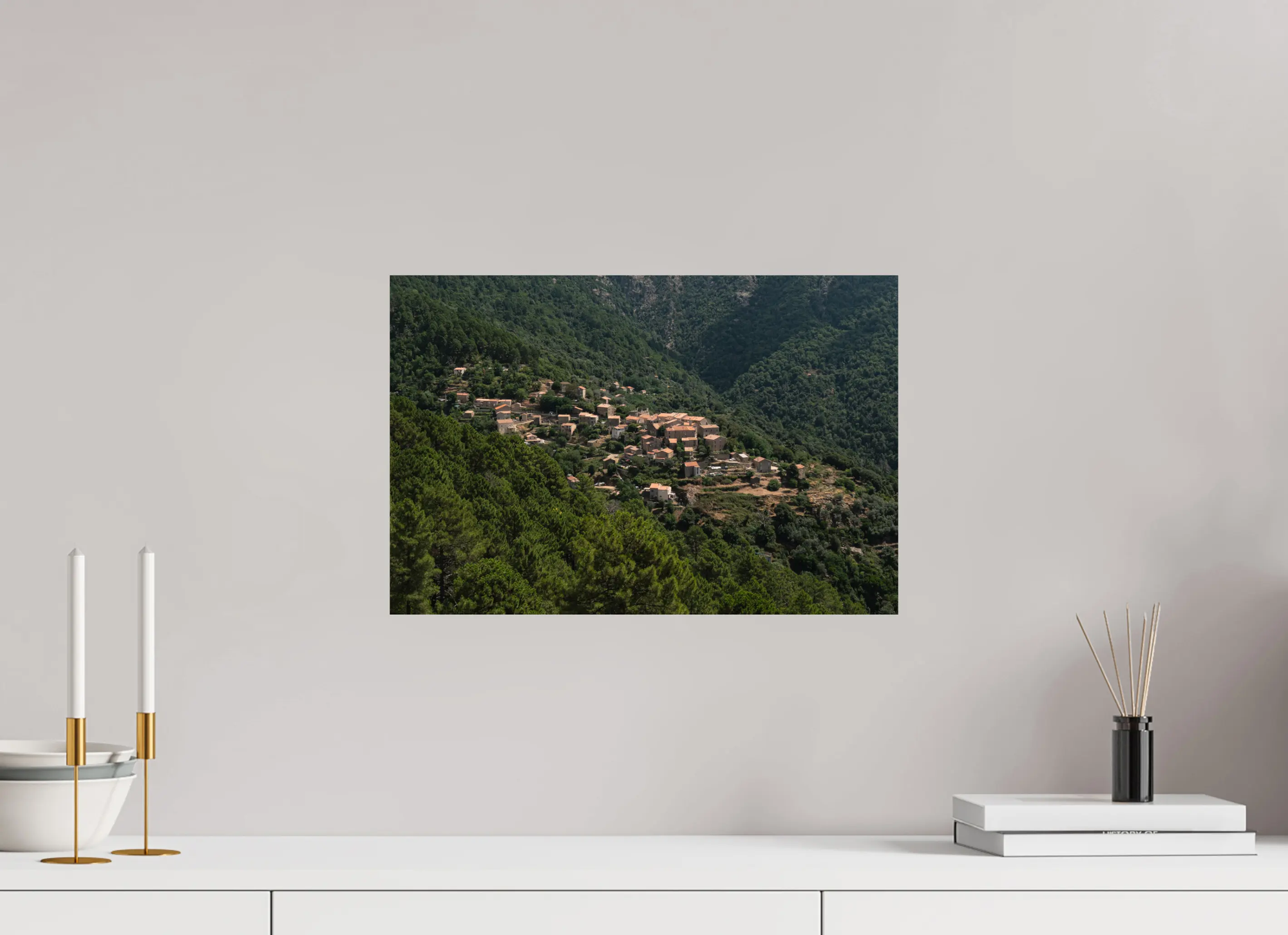 Photo d’art du village de Rosazia en Corse – Tirage papier & plexiglas Re.90 corsevision