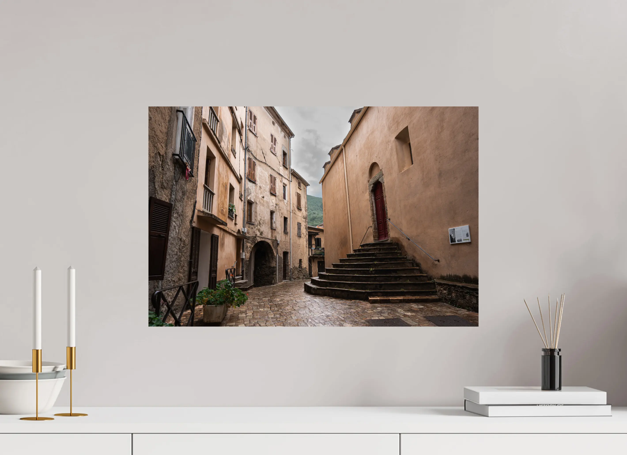 60 x 40 cm, Tirage photo sur Fuji Crystal DP Omessa – photo d’art d’une rue typique du village corse (papier, plexi) Ref.101