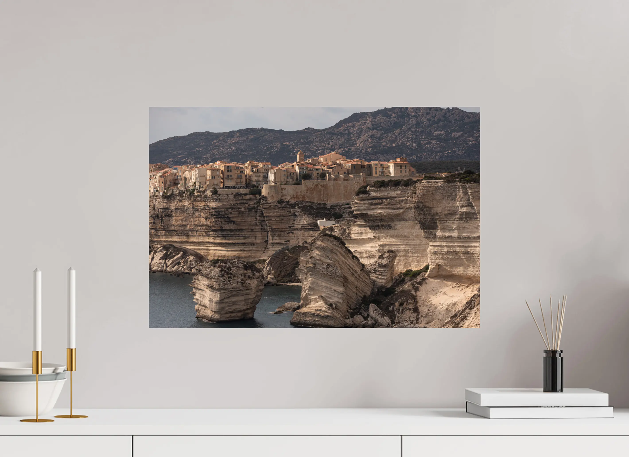 60 x 40 cm, Tirage photo sur Fuji Crystal DP Bonifacio – Photo d’art des falaises corses (papier, plexi) Ref.94