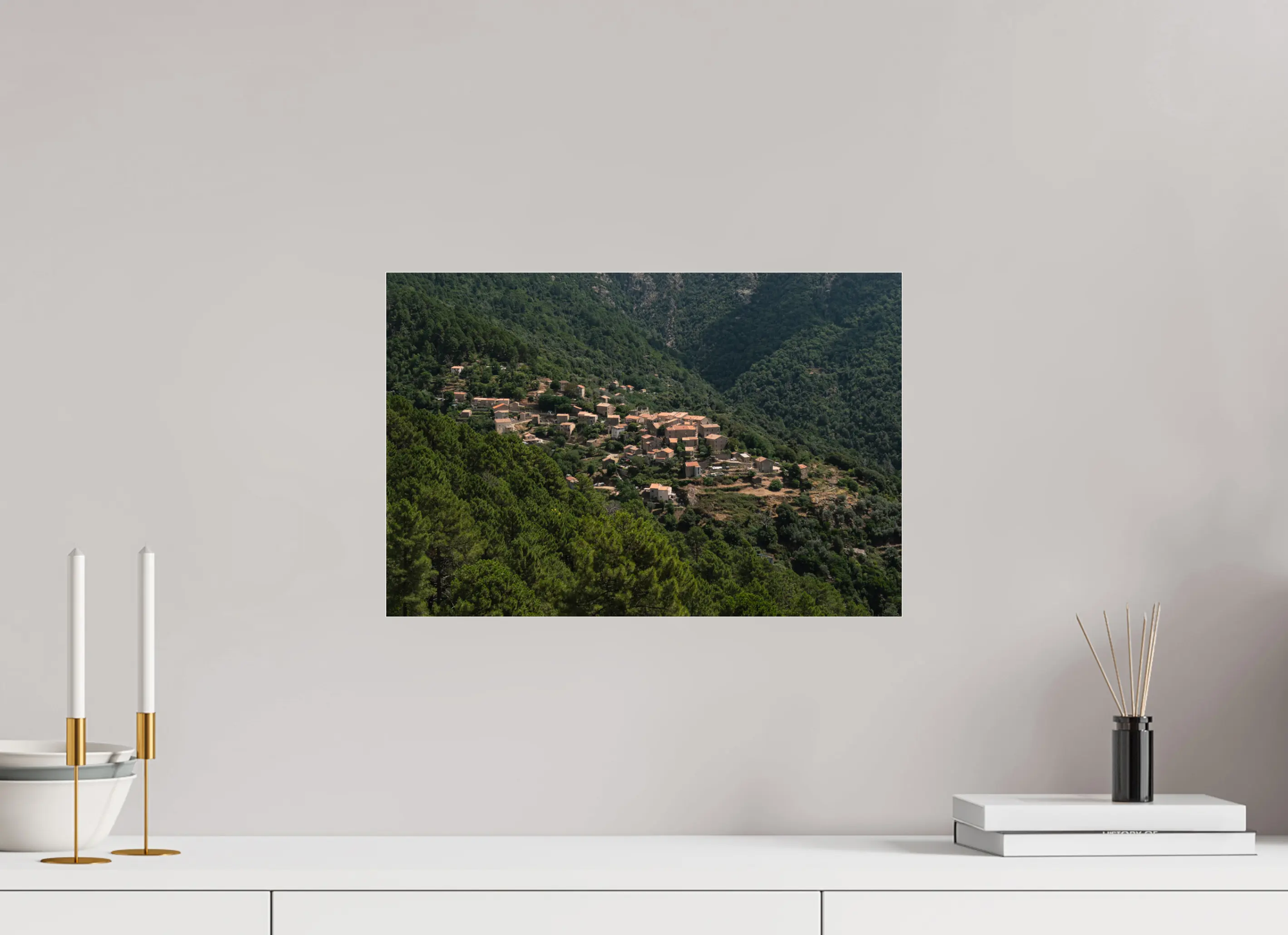 Photo d’art du village de Rosazia en Corse – Tirage papier & plexiglas Re.90 corsevision