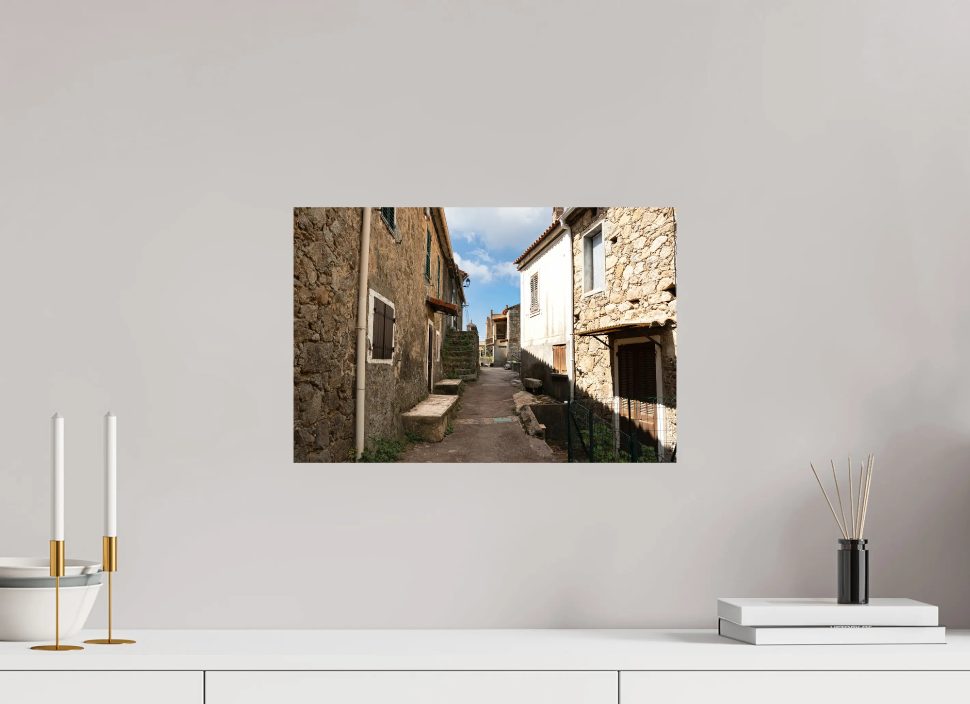 Photo d’art rue du village corse de Rosazia – Tirage papier & plexiglas Ref.92 corsevision