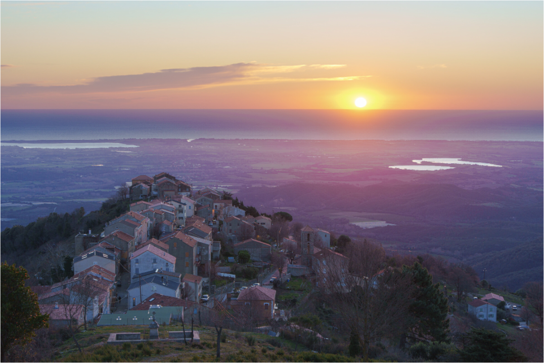 Antisanti, village corse – Photo d’art (papier, plexi) Réf.4 corsevision