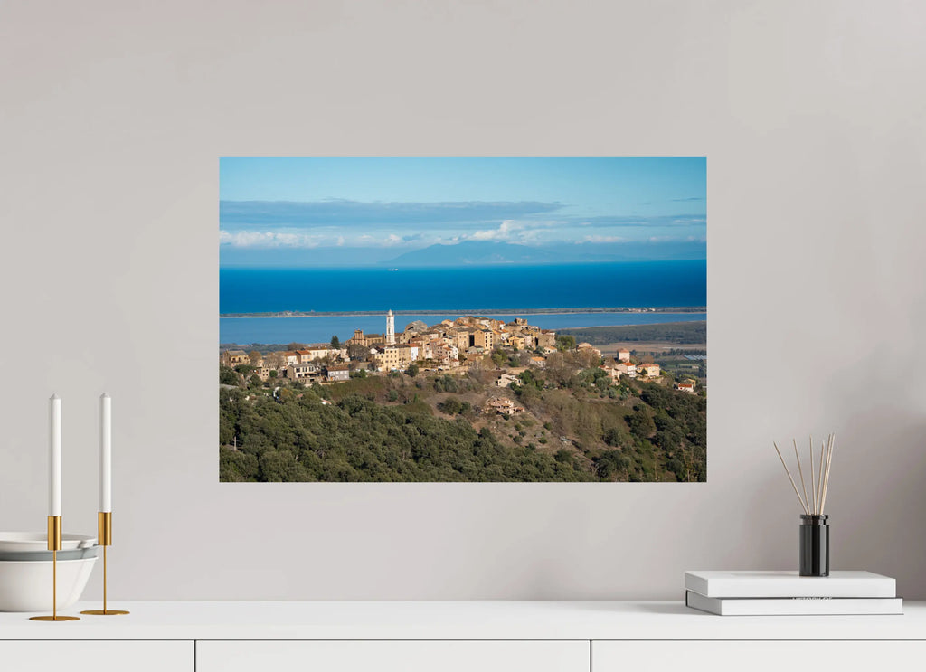 60 x 40 cm, Tirage photo sur Fuji Crystal DP Borgo – Photo d’art du village corse | Tirage papier & plexiglas Ref.116
