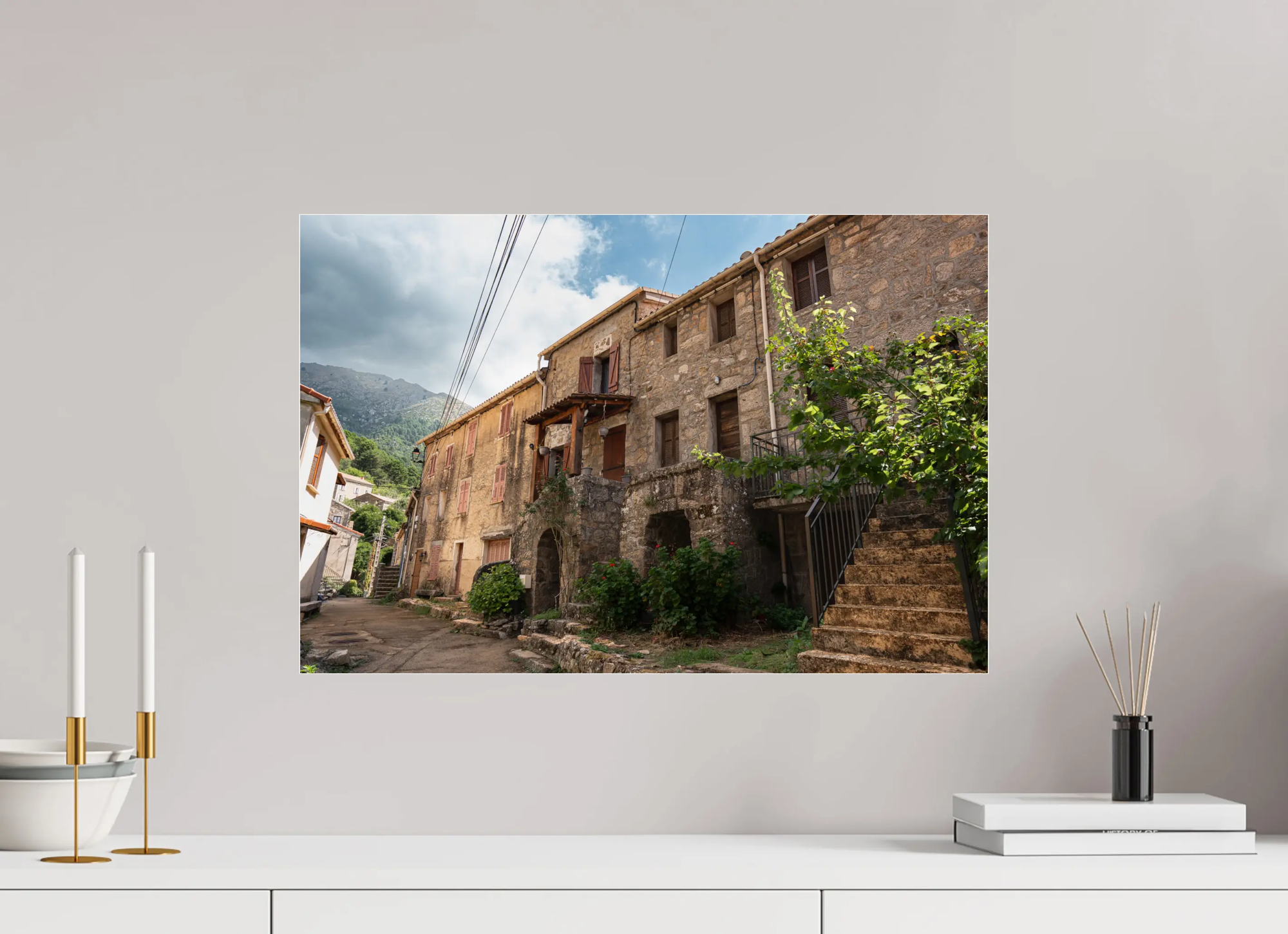 Photo d’art rue du village de Rosazia en Corse – Tirage papier & plexiglas Ref.91 corsevision