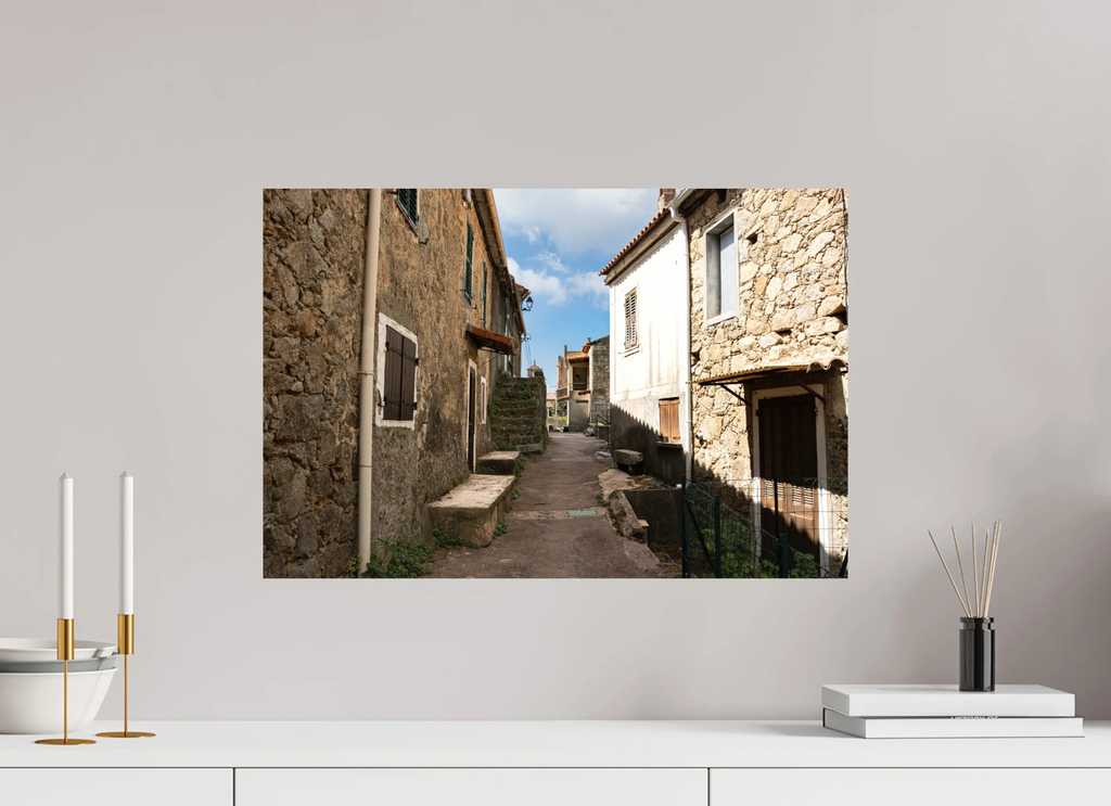 Photo d’art rue du village corse de Rosazia – Tirage papier & plexiglas Ref.92 corsevision