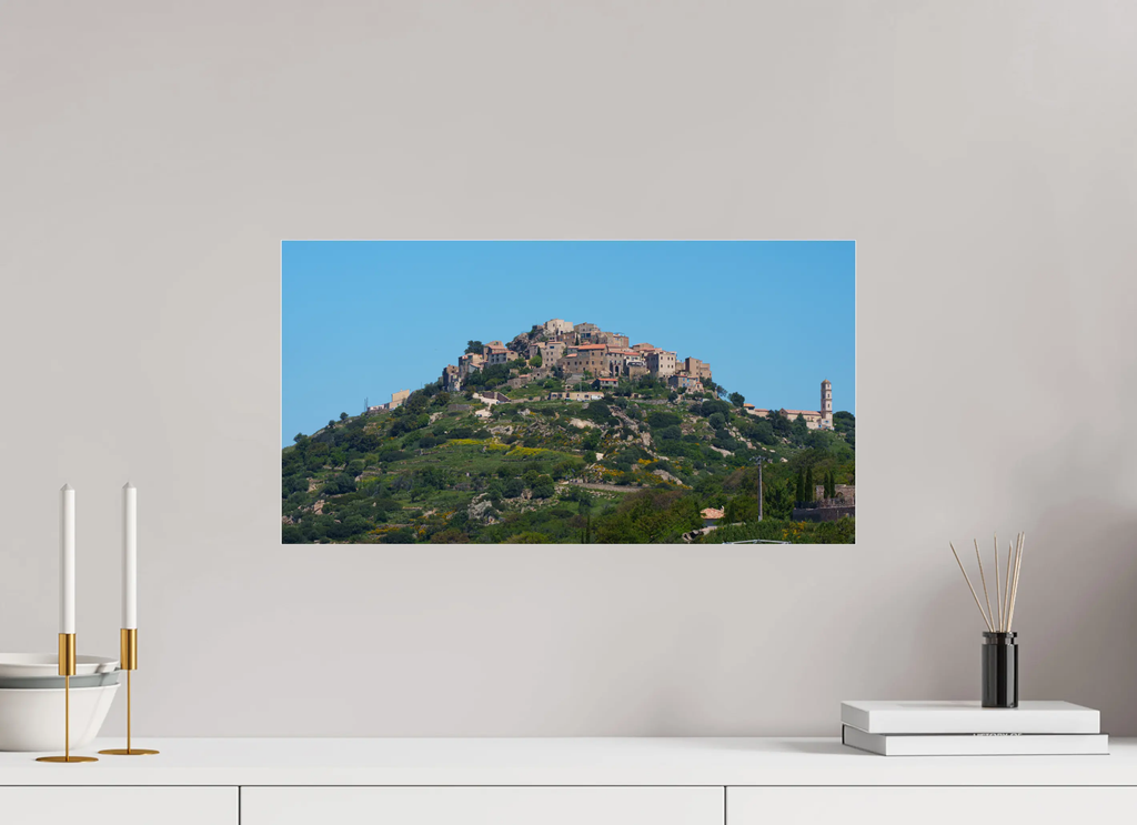 Sant’Antonino, village corse perché en Balagne – Photo d’art en format tirage papier ou plexiglas Ref.45 corsevision