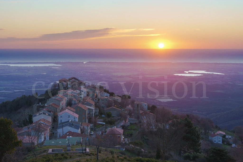 Antisanti, village corse – Photo d’art (papier, plexi) Réf.4 corsevision