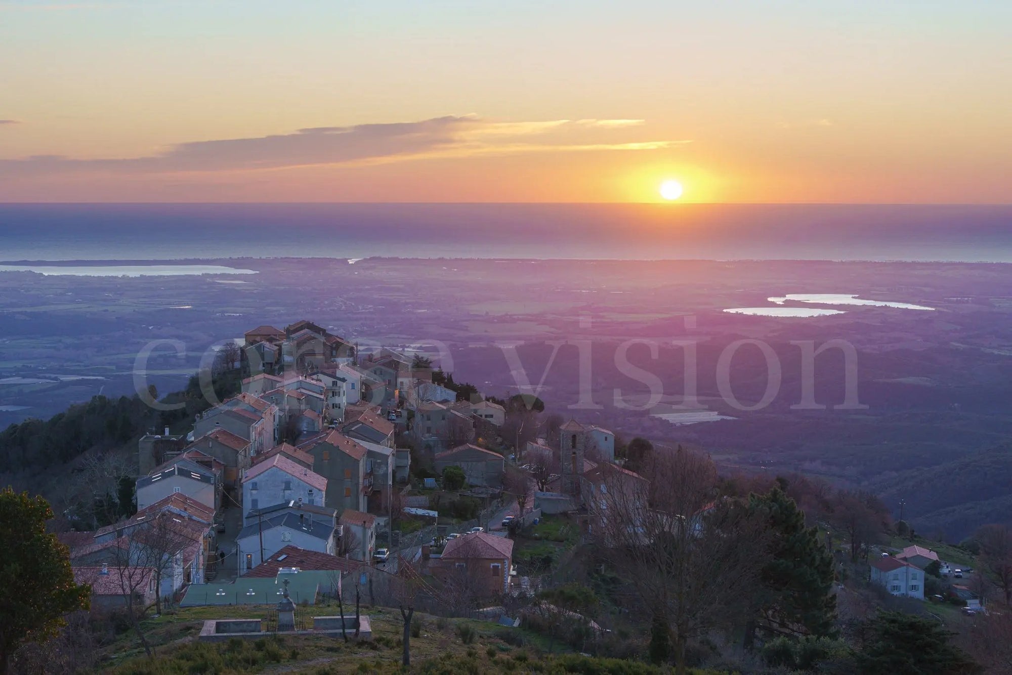 Antisanti, village corse – Photo d’art (papier, plexi) Réf.4 corsevision