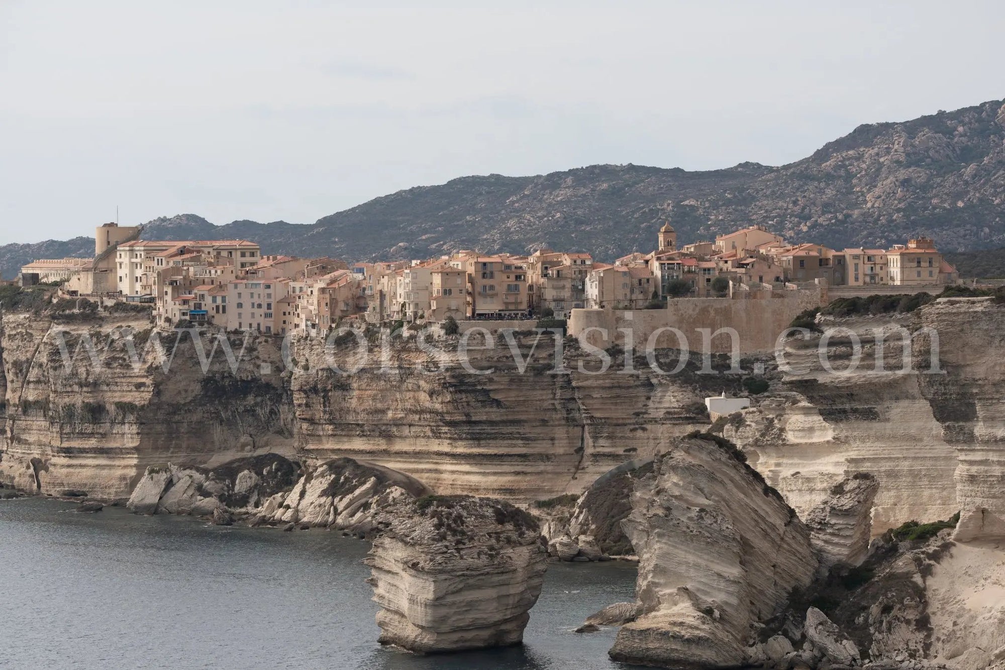 Bonifacio – Photo d’art des falaises corses (papier, plexi) Ref.94 corsevision