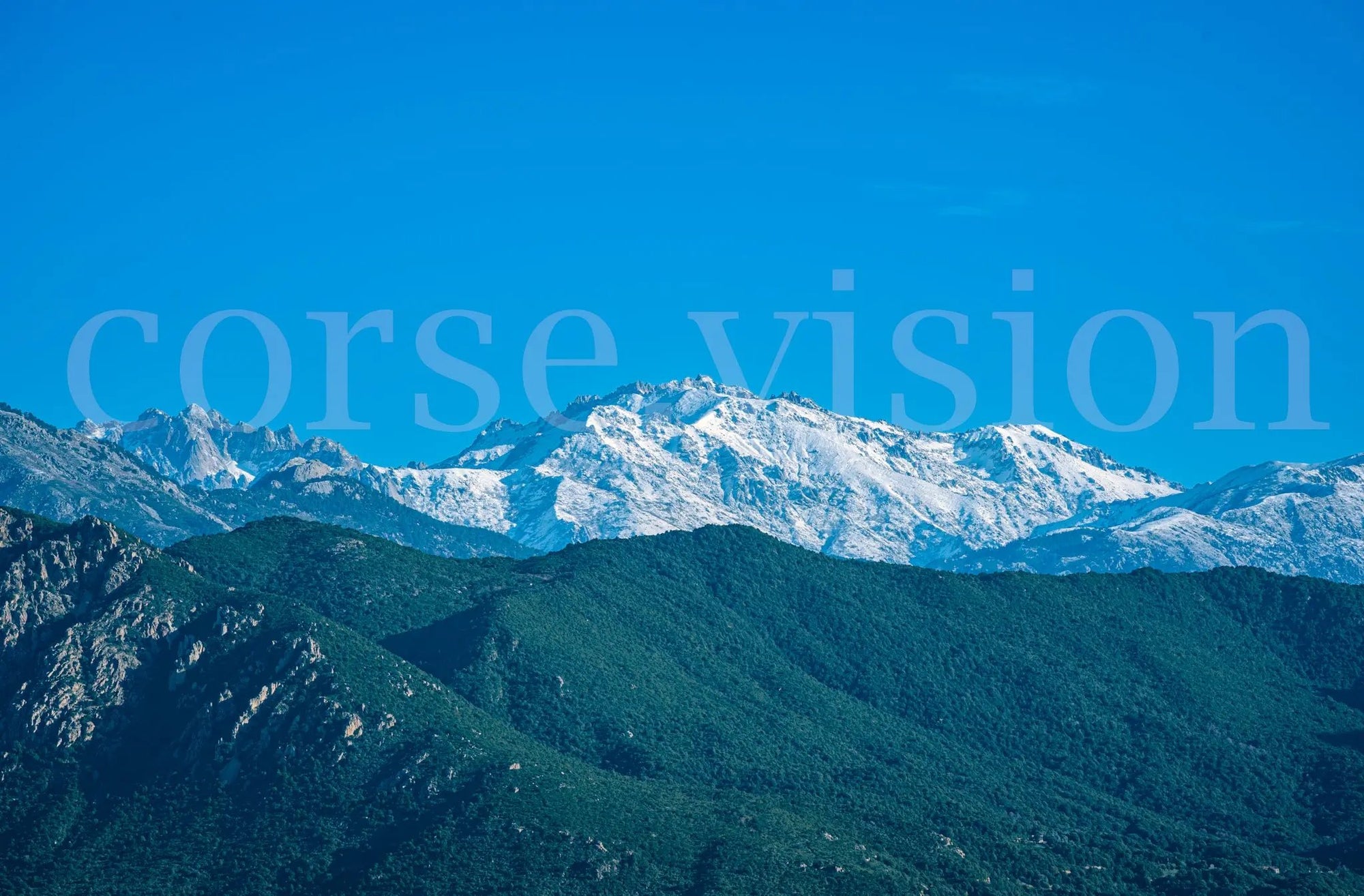 Montagnes corses enneigées – photo d’art hivernale (numérique, papier, plexi) Réf.1 corsevision