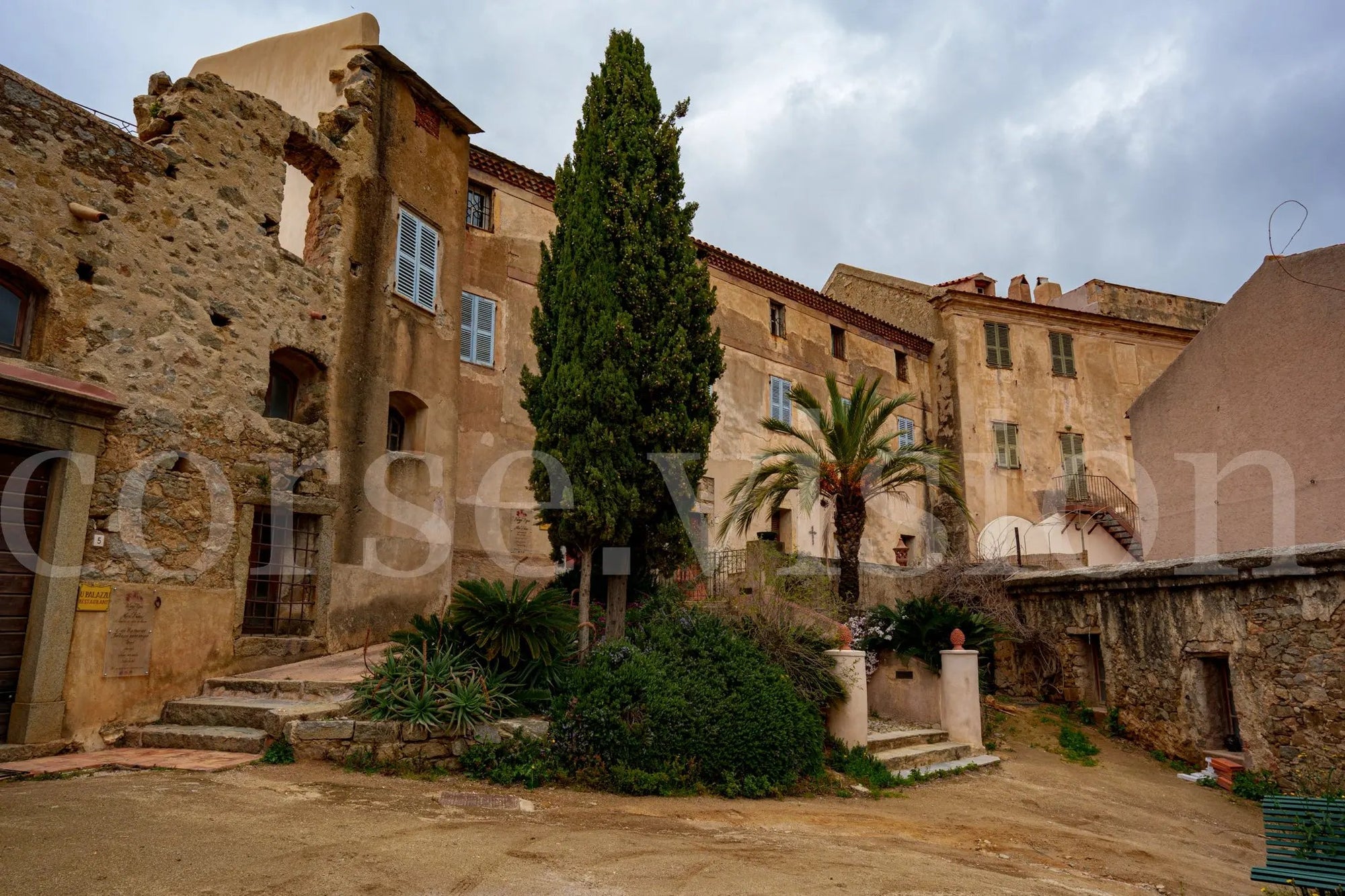 Pigna – Photo d’art du village corse (Papier, plexi) Réf.20 corsevision