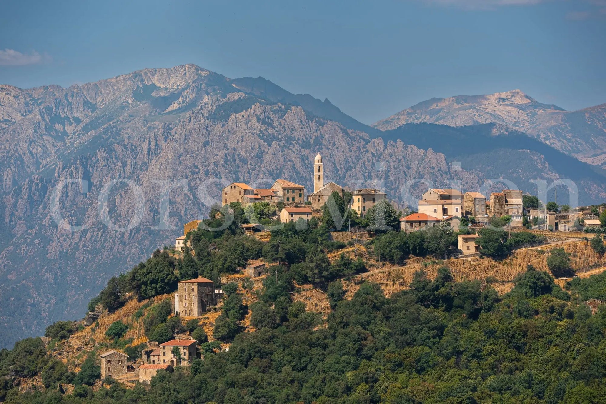 Santa Lucia di Mercurio, village corse perché – Photo d’art en tirage papier ou plexiglas Ref.23 corsevision