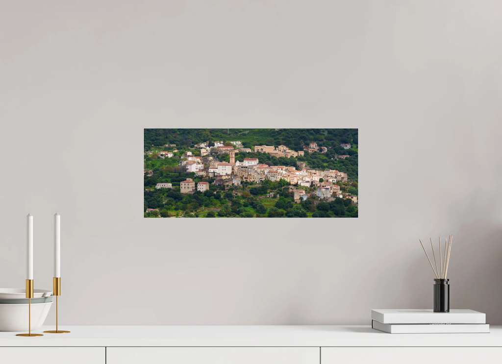 Photo d’Art du Village d’Aregno en Corse – Clocher et Maisons en HD | Décoration Murale Méditerranéenne Ref.34 corsevision