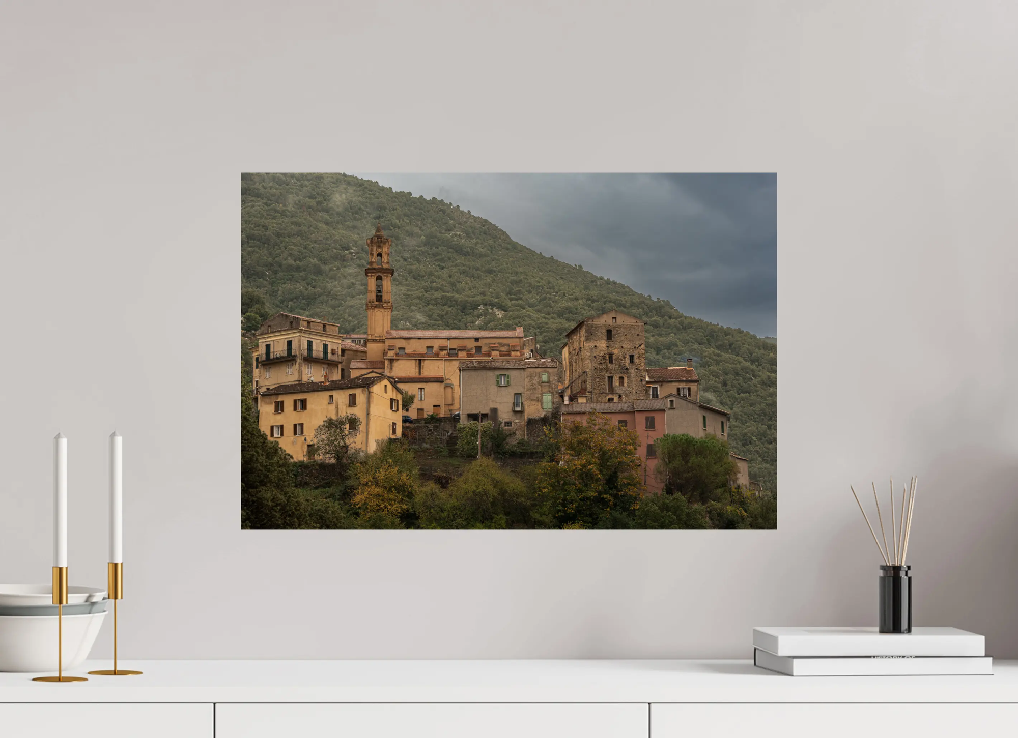 60 x 40 cm, Tirage photo sur Fuji Crystal DP Omessa – photo d’art du village corse entre montagne et authenticité (papier, plexi) Ref.99