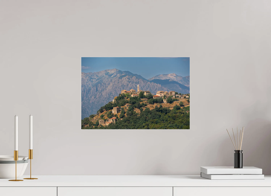 Santa Lucia di Mercurio, village corse perché – Photo d’art en tirage papier ou plexiglas Ref.23 corsevision