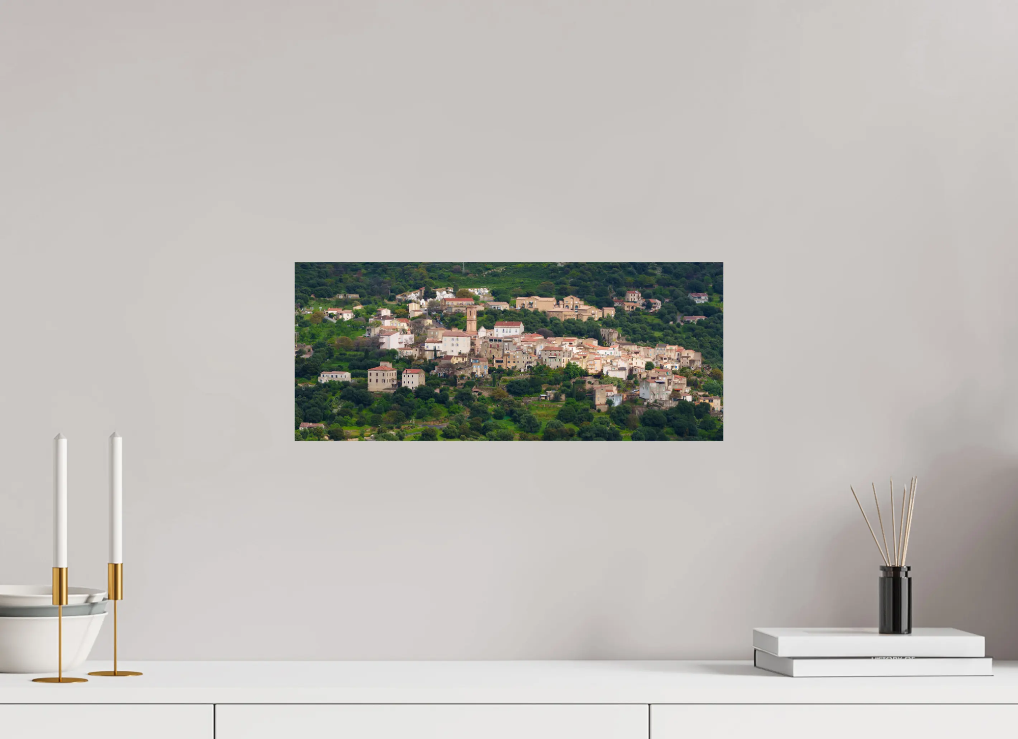 Photo d’Art du Village d’Aregno en Corse – Clocher et Maisons en HD | Décoration Murale Méditerranéenne Ref.34 corsevision