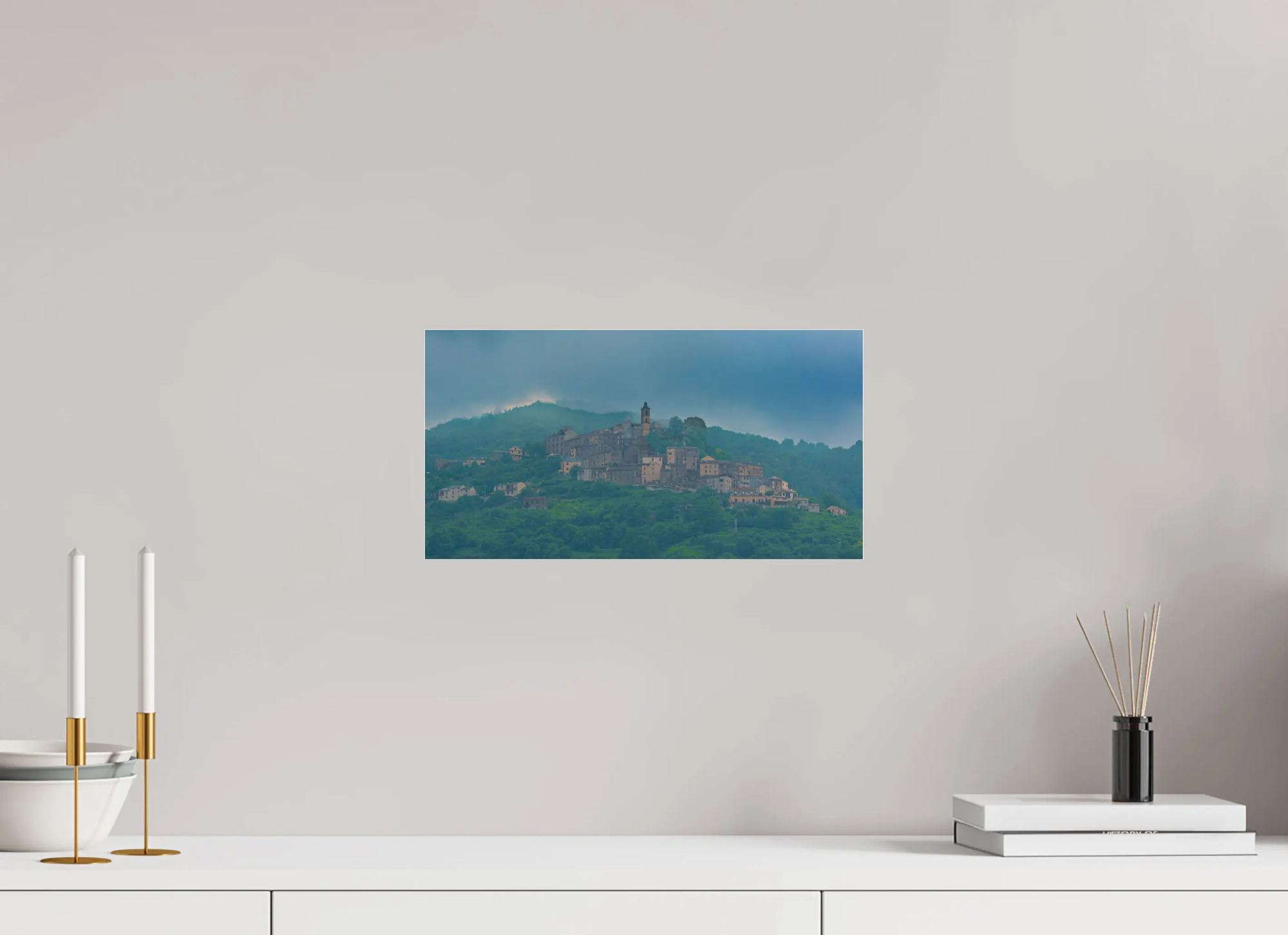 Loretto-di-Casinca dans la brume – Photo d’art (papier, plexiglas) Ref.38 corsevision