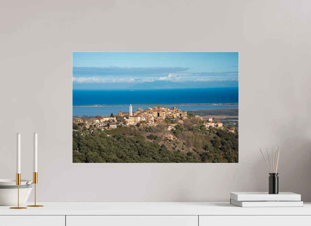 60 x 40 cm, Tirage Photo sur Plexi Borgo – Photo d’art du village corse | Tirage papier & plexiglas Ref.116