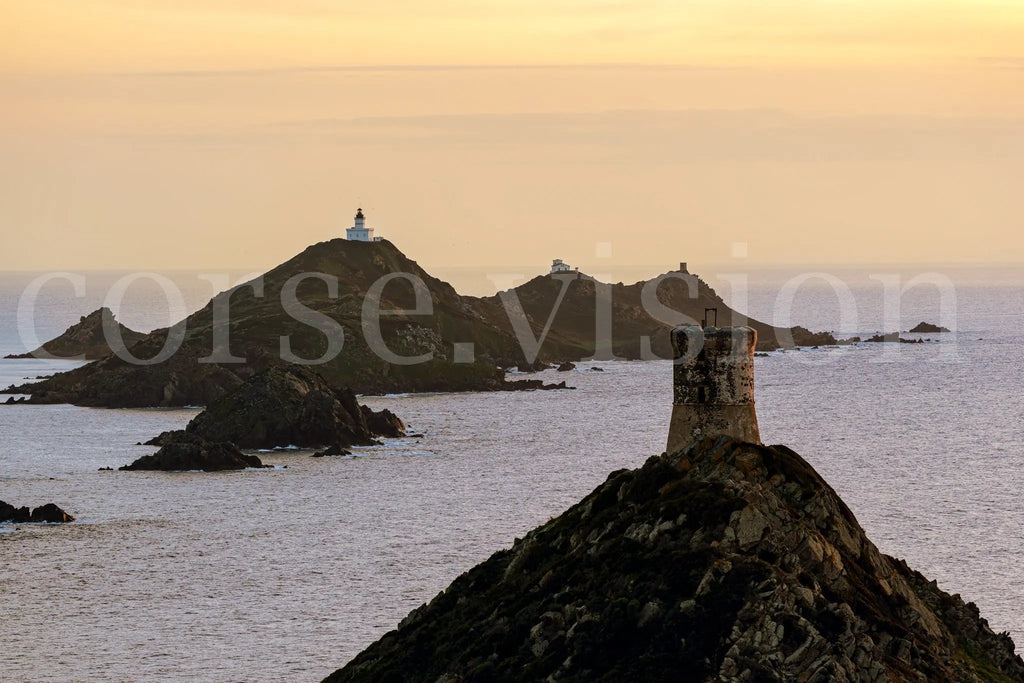 Coucher de soleil sur les Îles Sanguinaires – Corse – Photo d’art (papier, plexi) Ref.57 corsevision